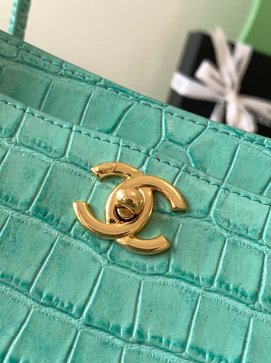Chanel Croc-Embossed Tote Bag | Turquoise Leather with Gold CC Hardware –| LisaLuxuryHub