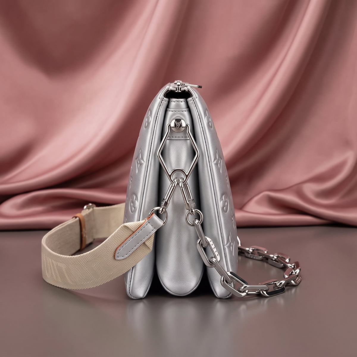 Metallic Silver LOUIS VUITTON Shoulder Bag .