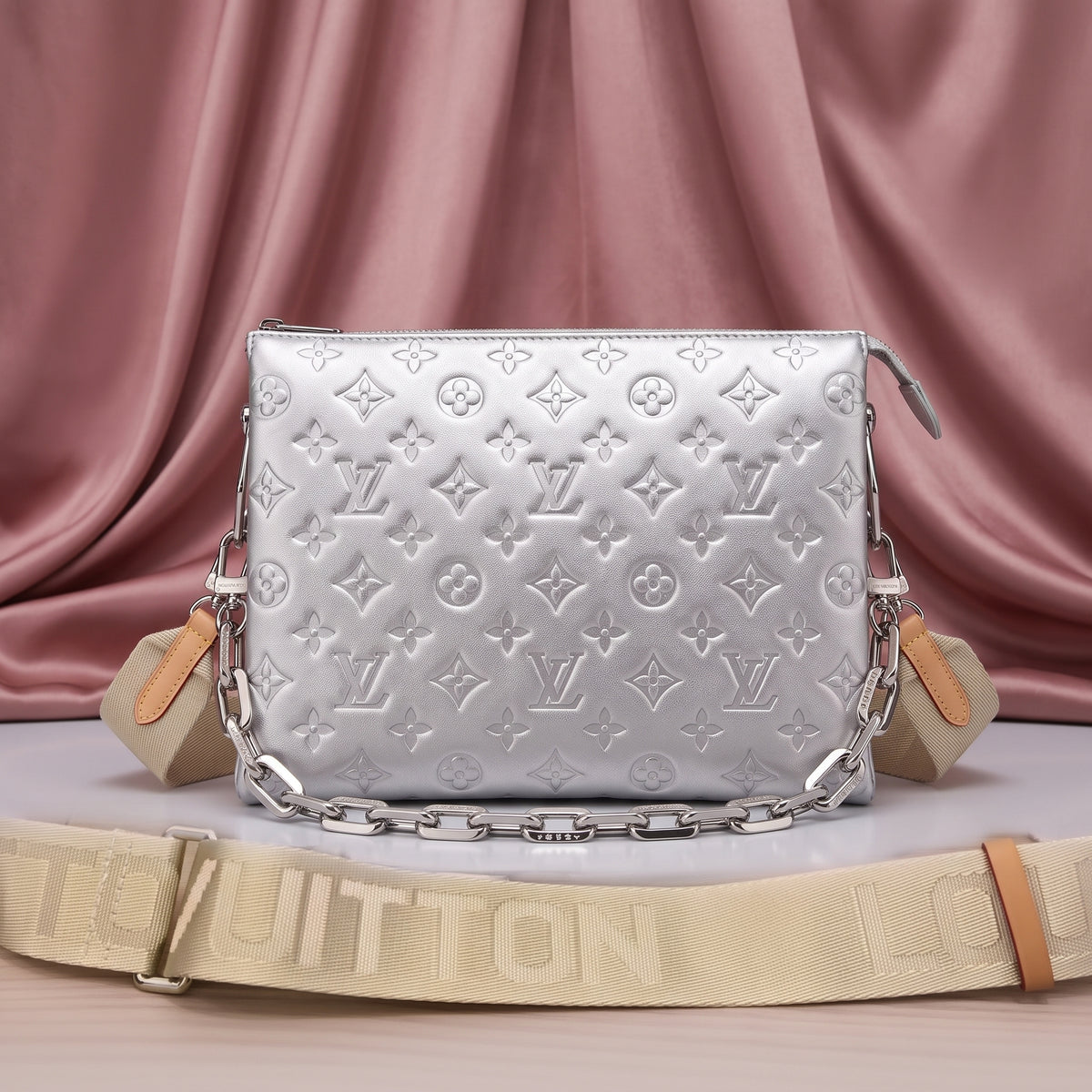 Metallic Silver LOUIS VUITTON Shoulder Bag .