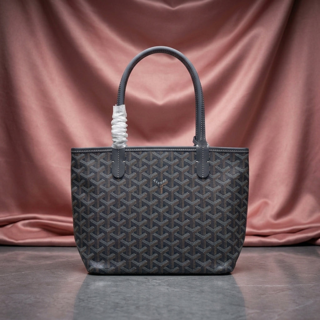 GOYARD Heritage Chevron Classic Tote — Structured Everyday Bag